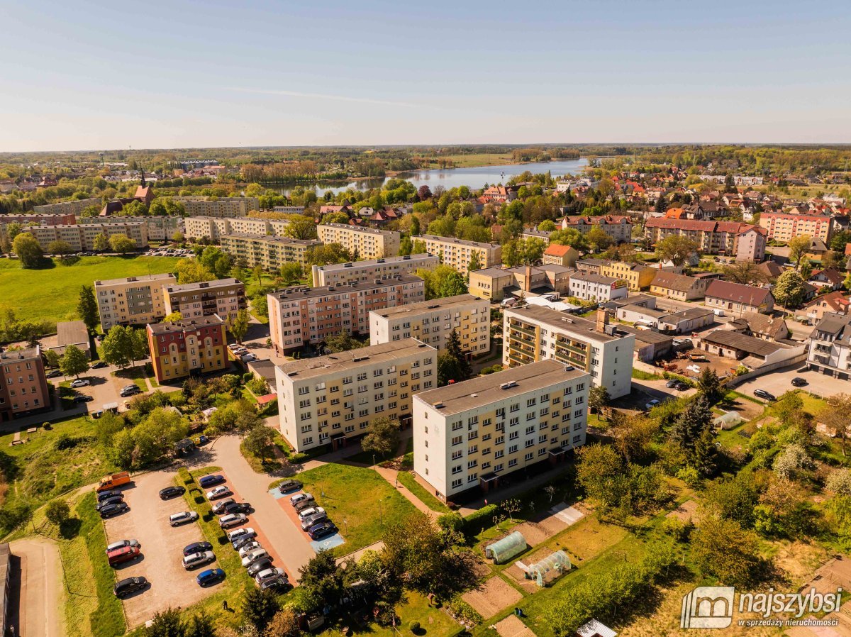 Nowogard - 3 pokoje, 2 piętro, balkon (22)