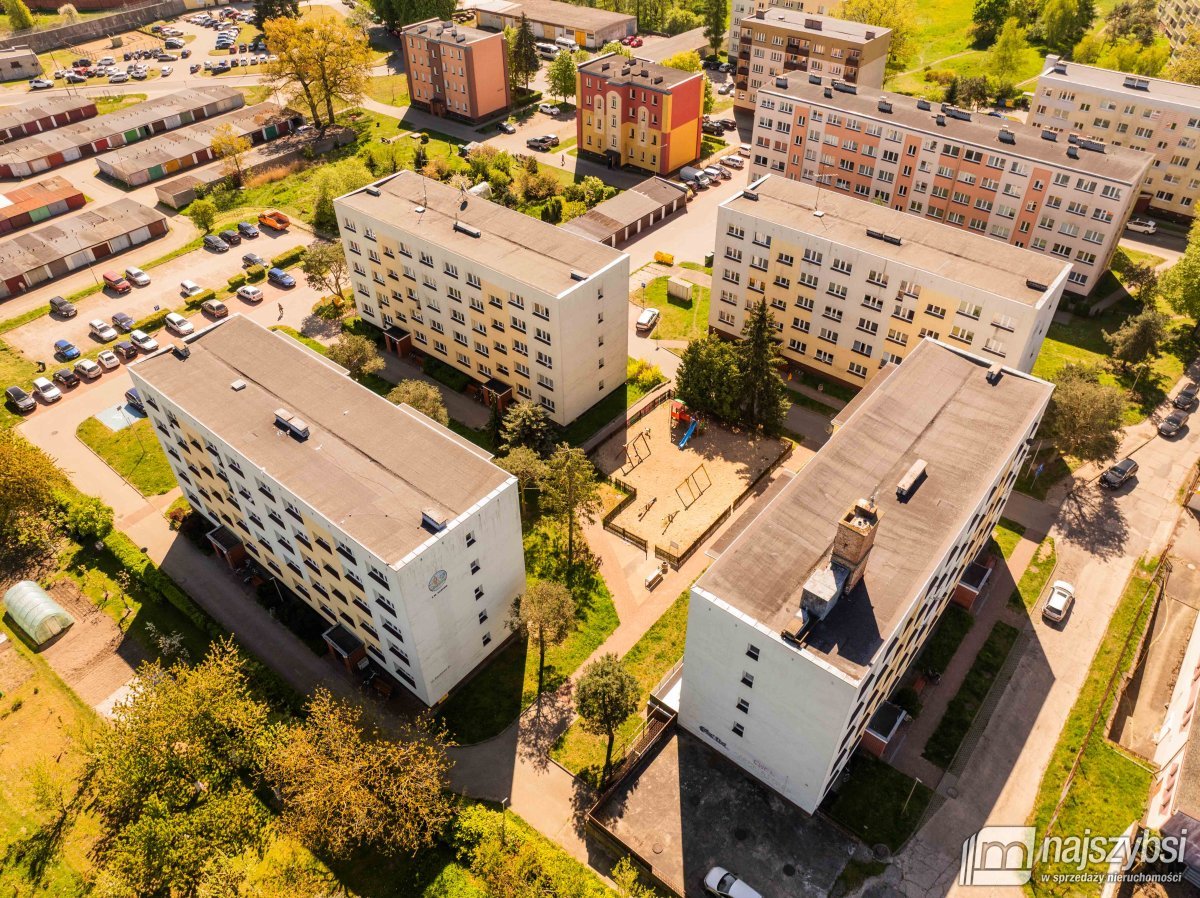 Nowogard - 3 pokoje, 2 piętro, balkon (23)