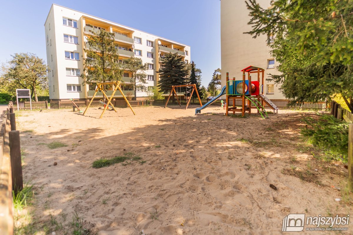 Nowogard - 3 pokoje, 2 piętro, balkon (3)