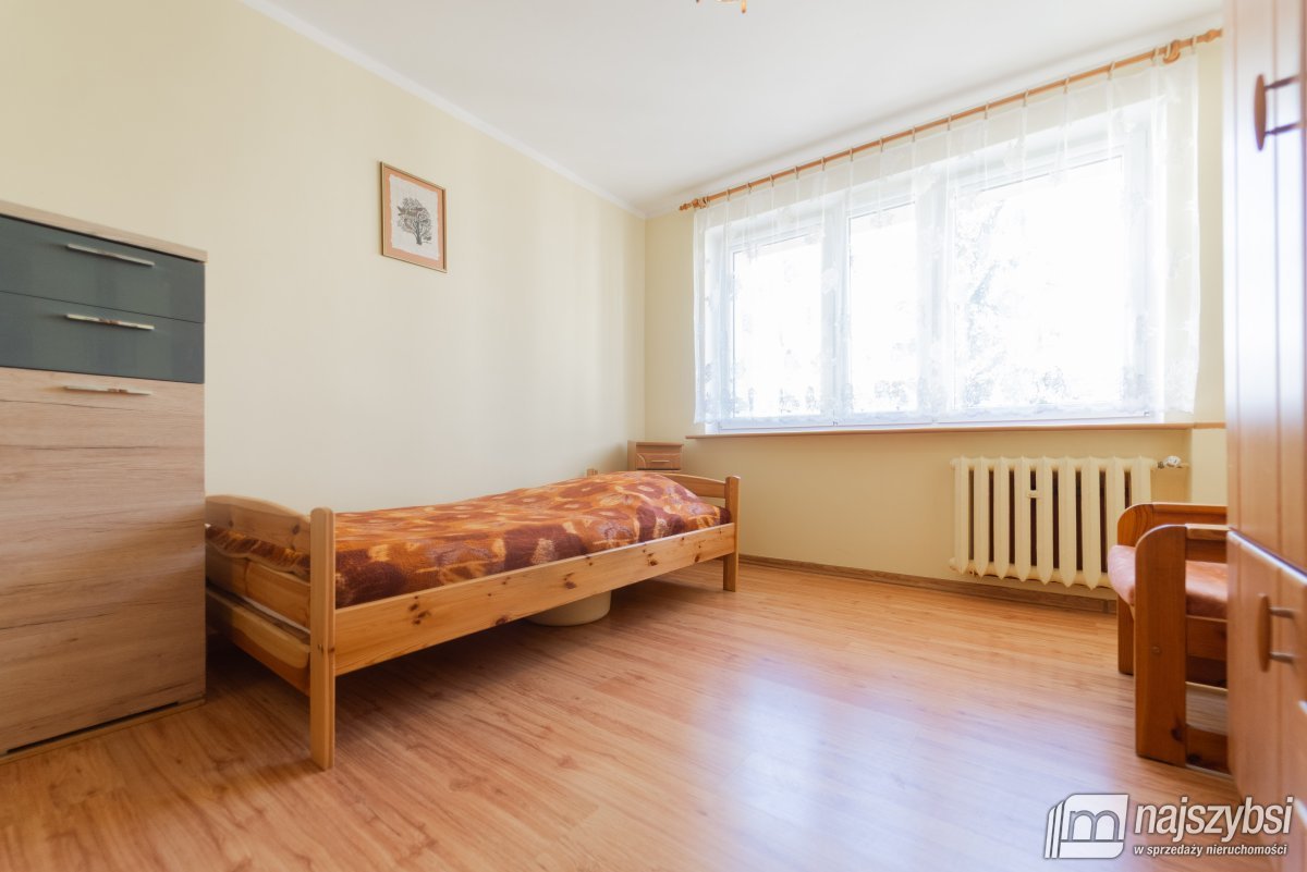 Nowogard - 3 pokoje, 2 piętro, balkon (9)