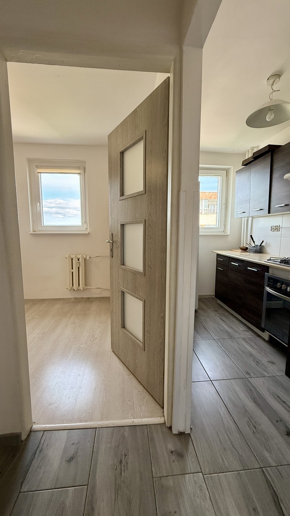 Na sprzedaż 3 pokojowe mieszkanie na Pomorzanach (8)