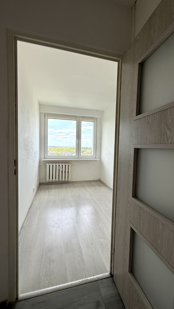 Na sprzedaż 3 pokojowe mieszkanie na Pomorzanach (24)