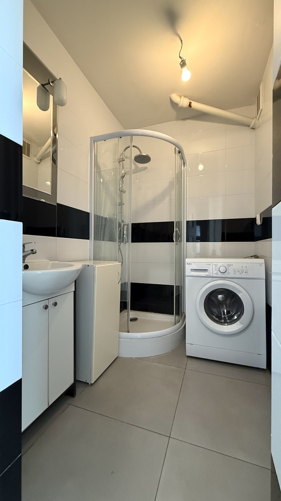 Na sprzedaż 3 pokojowe mieszkanie na Pomorzanach (12)