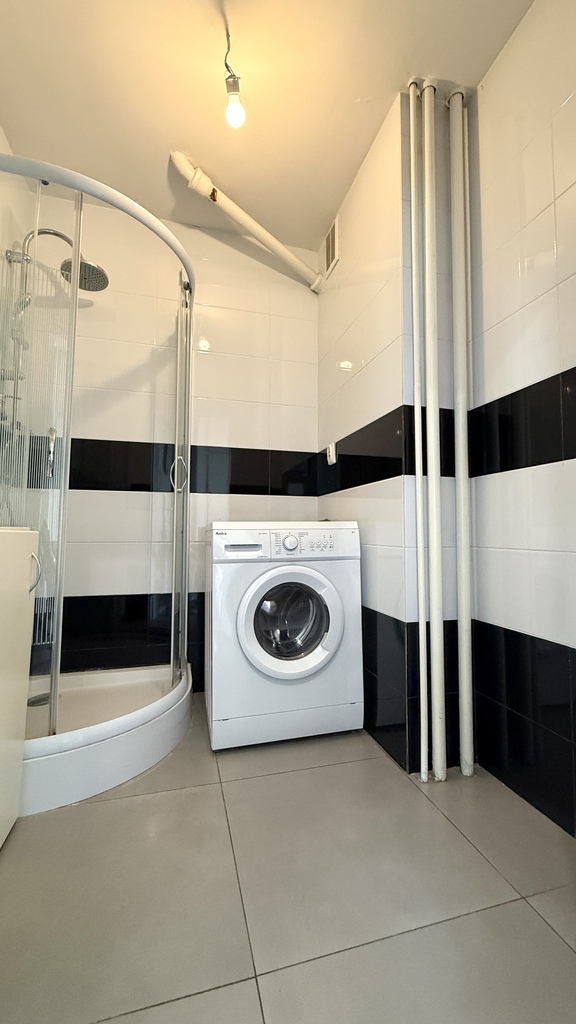 Na sprzedaż 3 pokojowe mieszkanie na Pomorzanach (23)