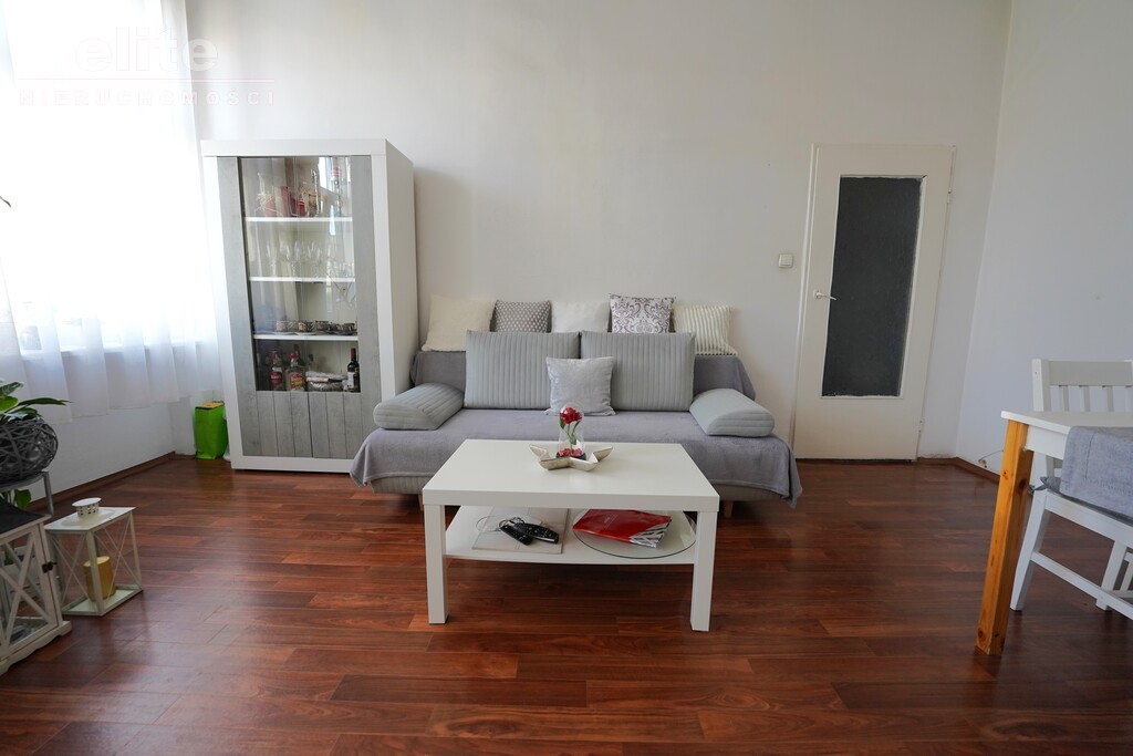 Mieszkanie dwupokojowe - CENTRUM (5)