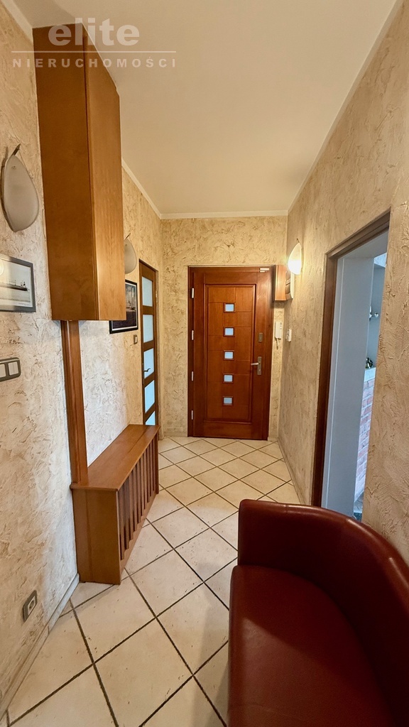 Mieszkanie na I piętrze w ładnej kamienicy (19)