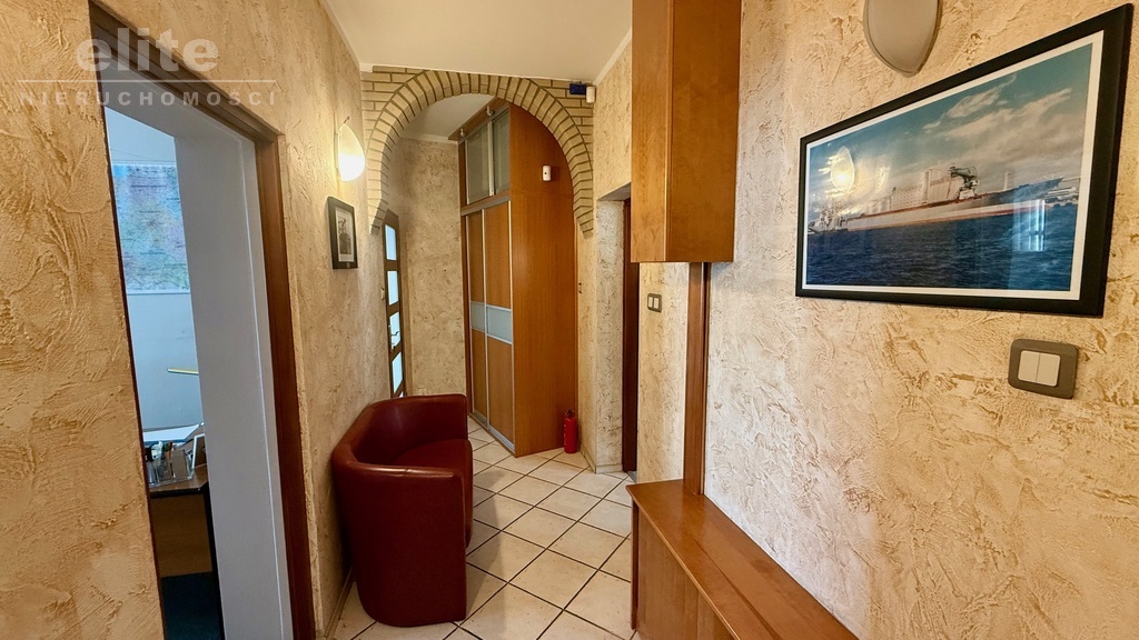 Lokal biurowy na I piętrze w ładnej kamienicy (9)