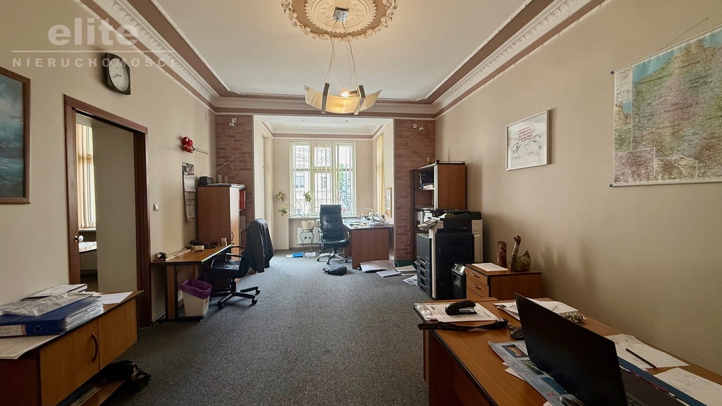 Lokal biurowy na I piętrze w ładnej kamienicy (11)