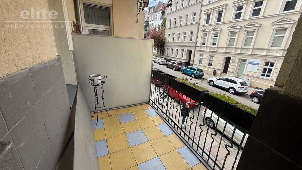 Lokal biurowy na I piętrze w ładnej kamienicy (15)