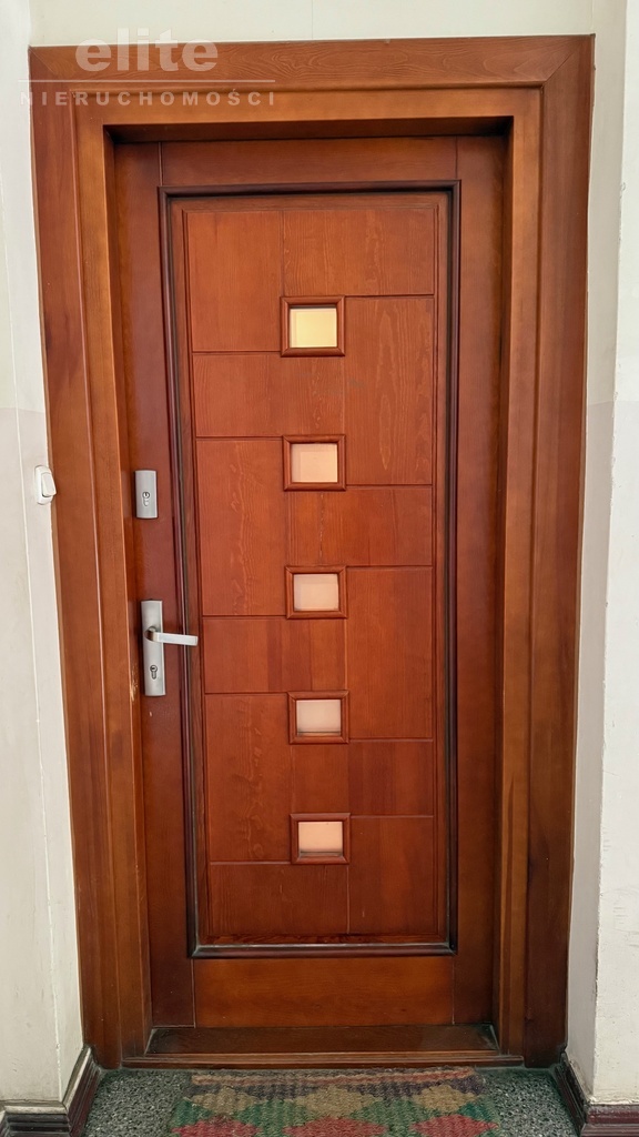 Lokal biurowy na I piętrze w ładnej kamienicy (21)