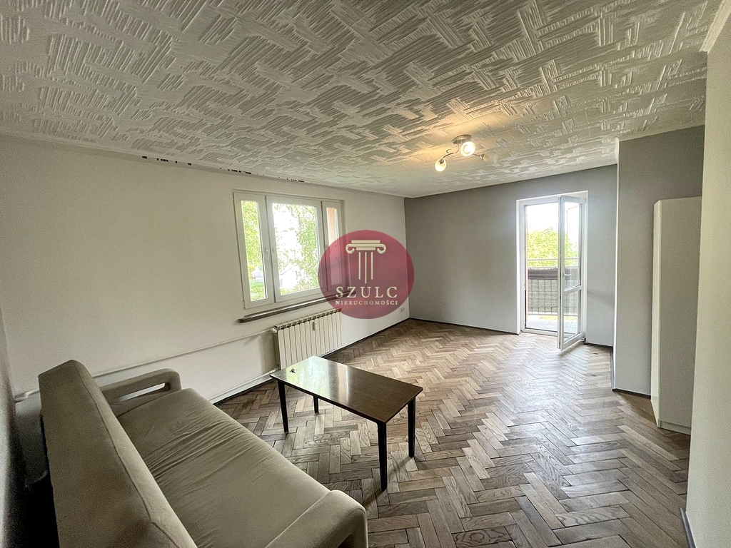 Na sprzedaż funkcjonalna kawalerka z balkonem. (2)