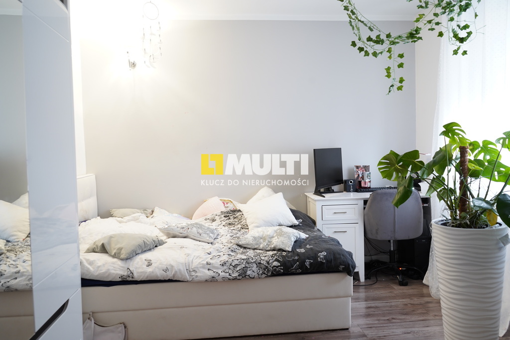 Urokliwy bliźniak w wysokim standardzie (8)