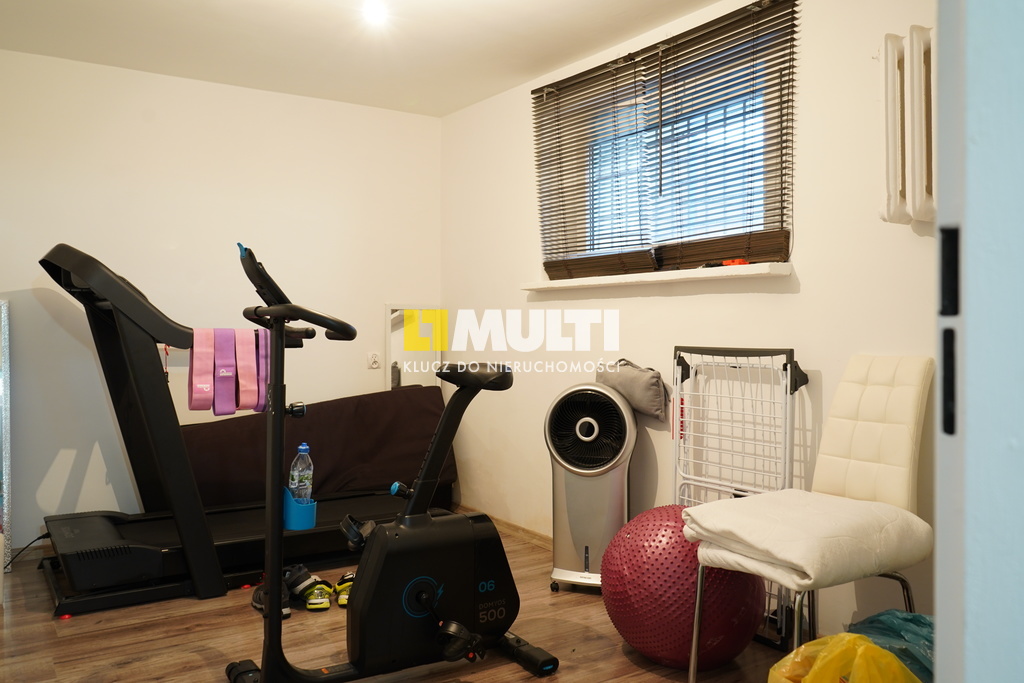 Urokliwy bliźniak w wysokim standardzie (15)