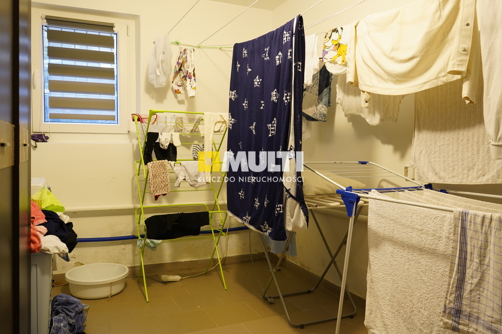 Urokliwy bliźniak w wysokim standardzie (18)