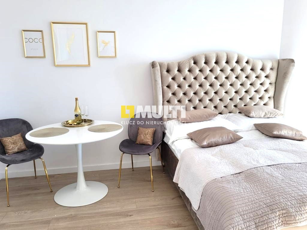 Hanza Tower nowa kawalerka ! (1)