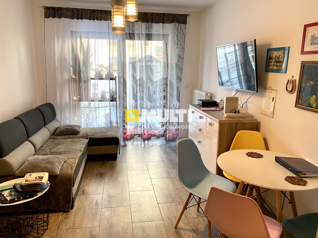 2 pokoje (własny ogródek i parking) (2)