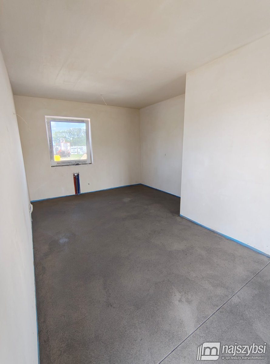 Kliniska Wielkie – bliźniak z garażem w budynku (13)