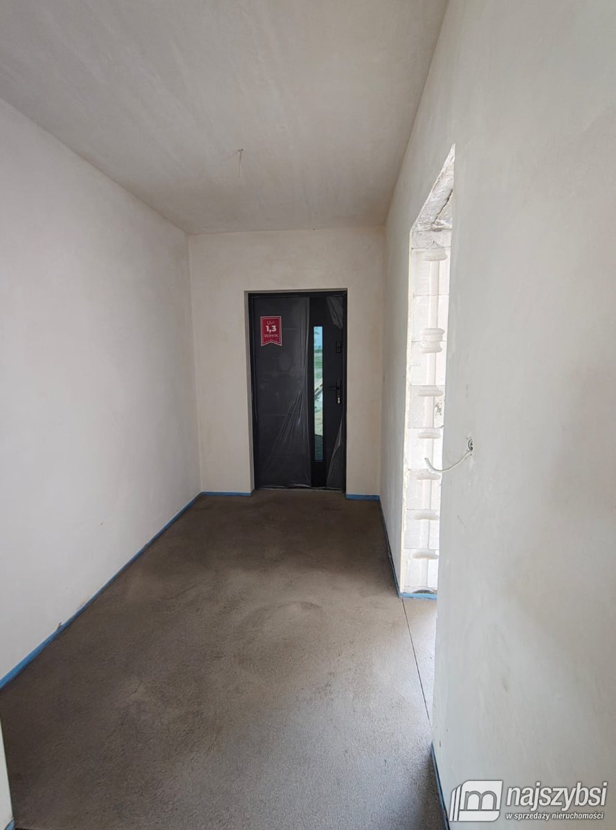 Kliniska Wielkie – bliźniak z garażem w budynku (15)