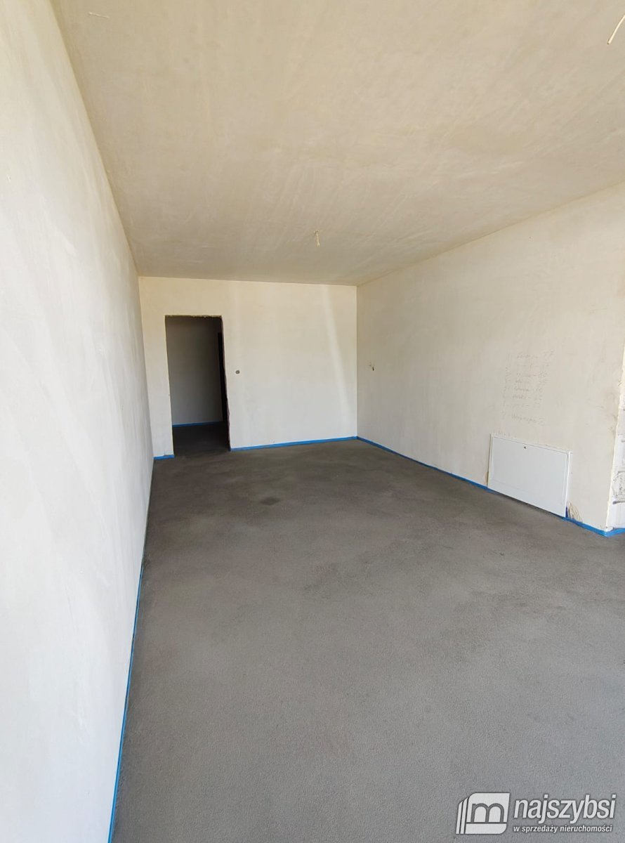 Kliniska Wielkie – bliźniak z garażem w budynku (16)