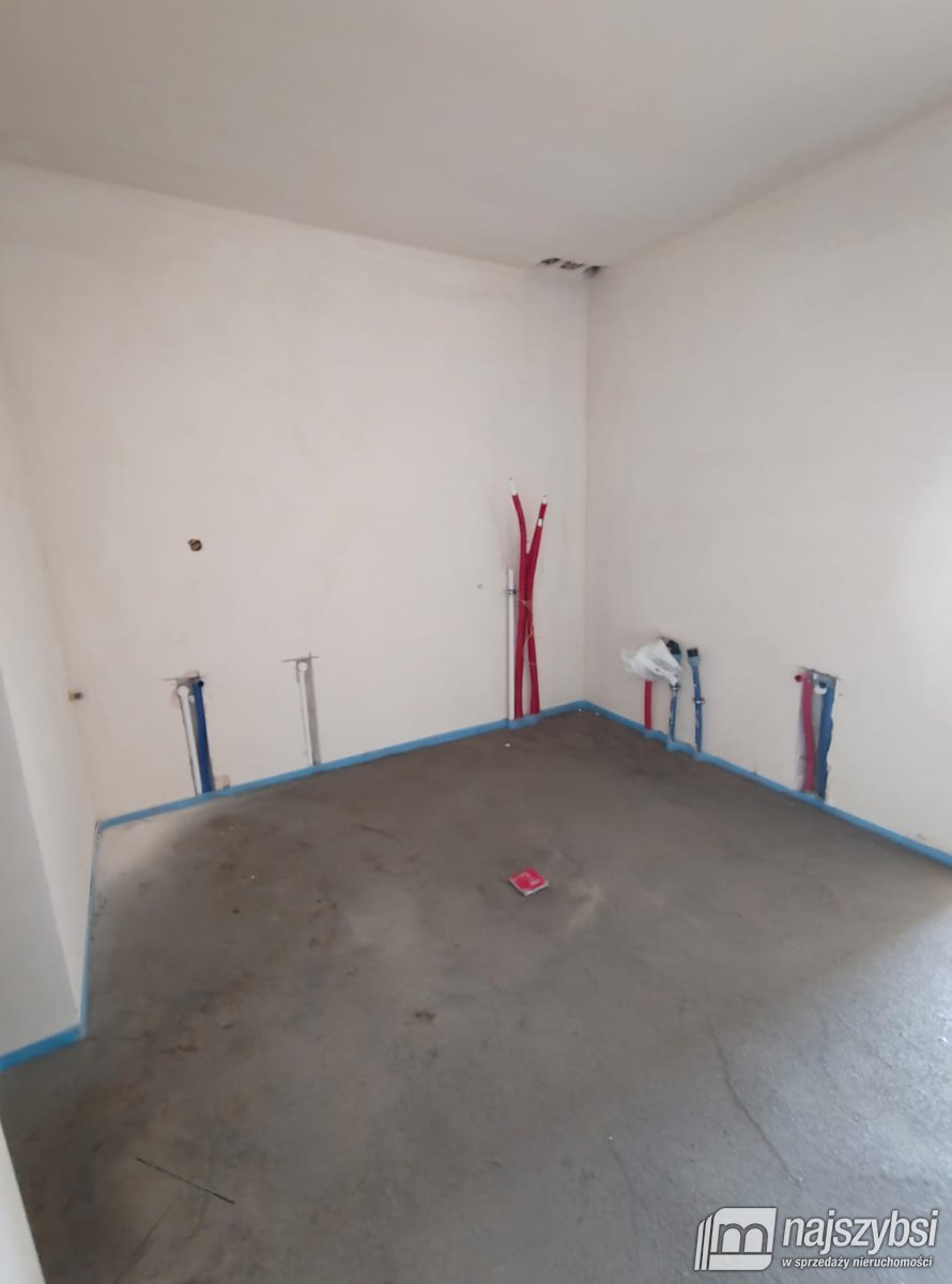 Kliniska Wielkie – bliźniak z garażem w budynku (17)