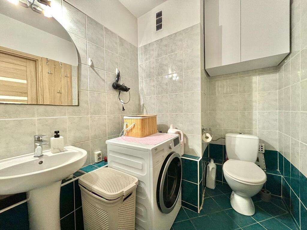 2 POKOJE I 2 BALKONY Z PIĘKNYM WIDOKIEM (11)