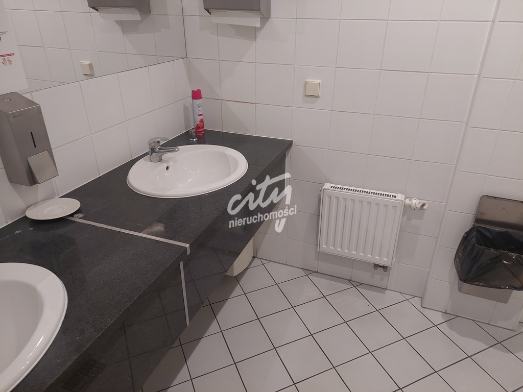 Lokal w biurowcu- 425,53 m2 -  wynajem w Centrum (5)