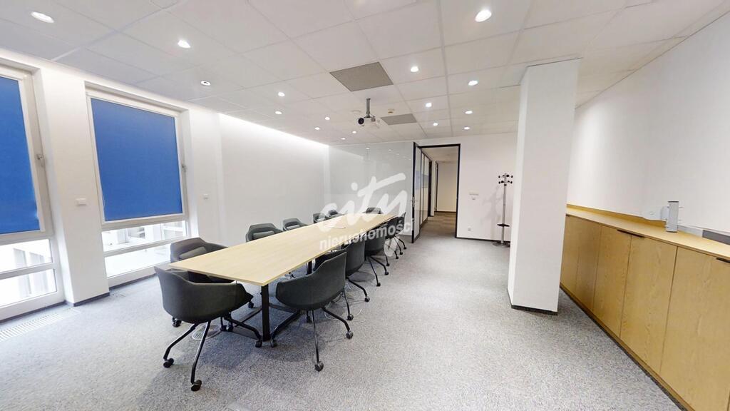 Lokal w biurowcu- 425,53 m2 -  wynajem w Centrum (1)