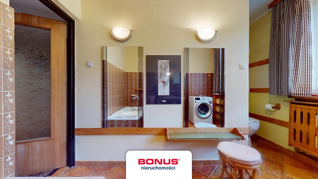 Dom w otulinie lasu (13)