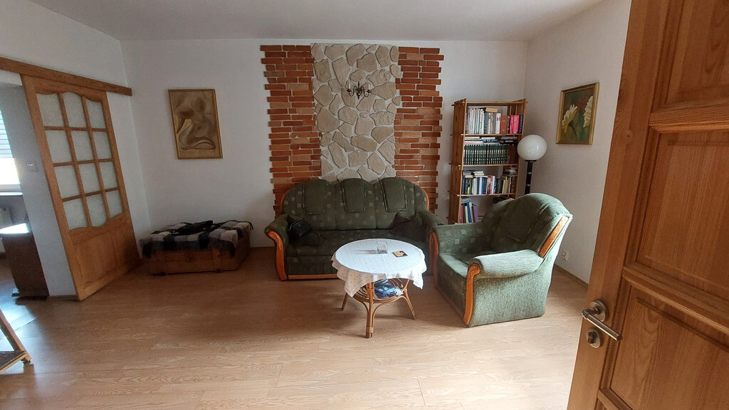 Dom idealny dla 2 rodzin (18)