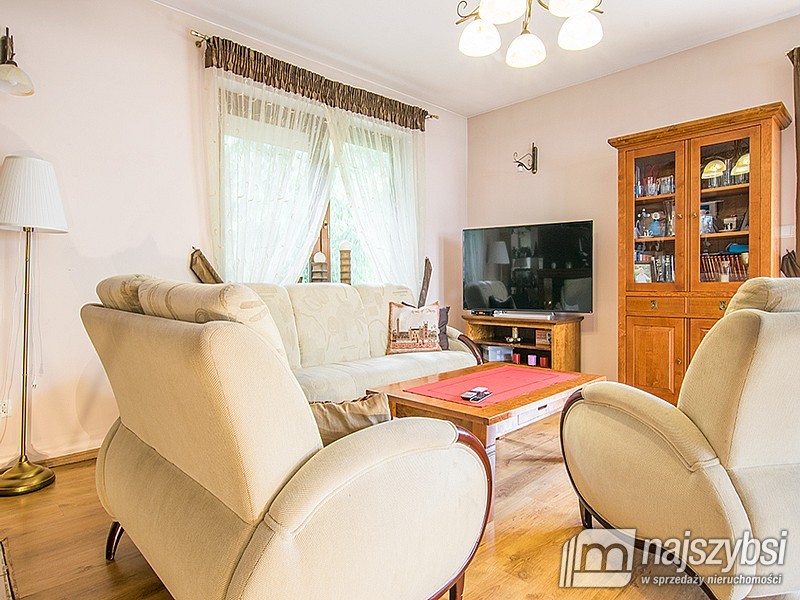 Duży dom z halą (15)