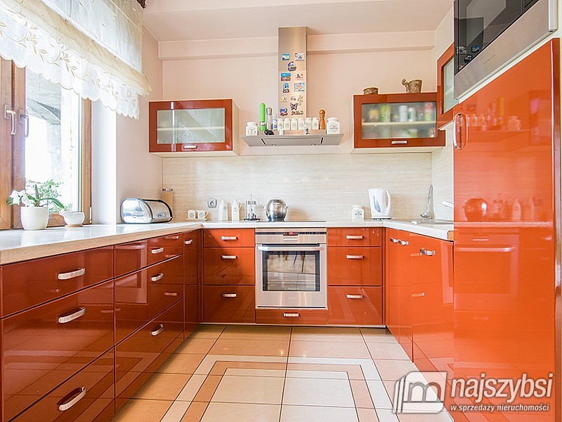 Duży dom z halą (18)