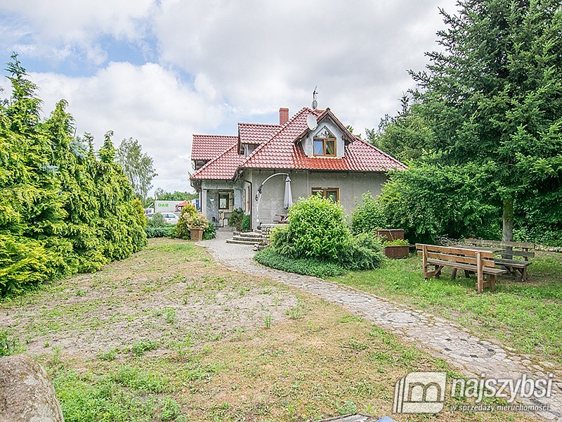 Duży dom z halą (25)