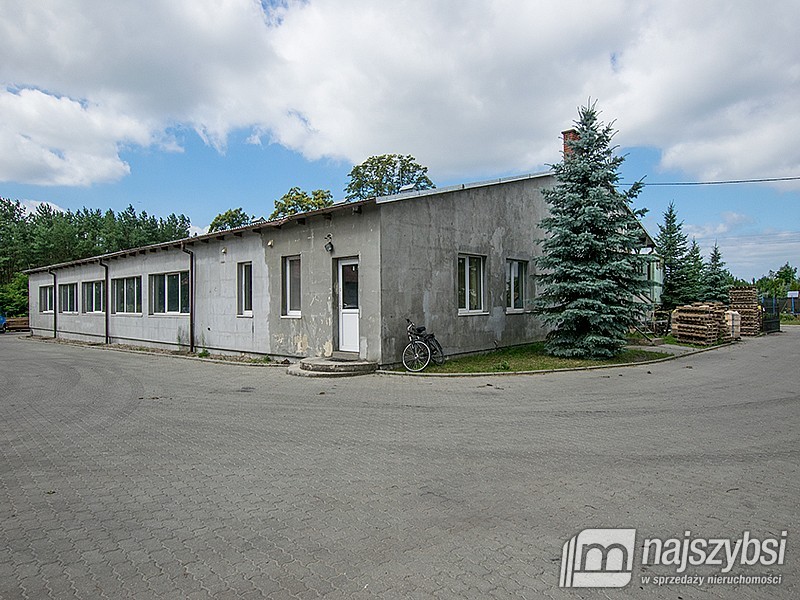 Duży dom z halą (32)