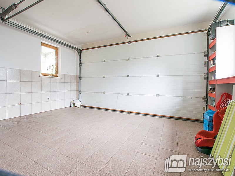 Duży dom z halą (5)