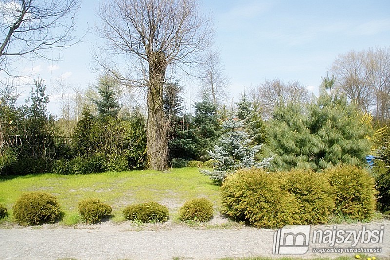 LUKSUSOWY DOM MIESZKALNO - UŻYTKOWY (10)