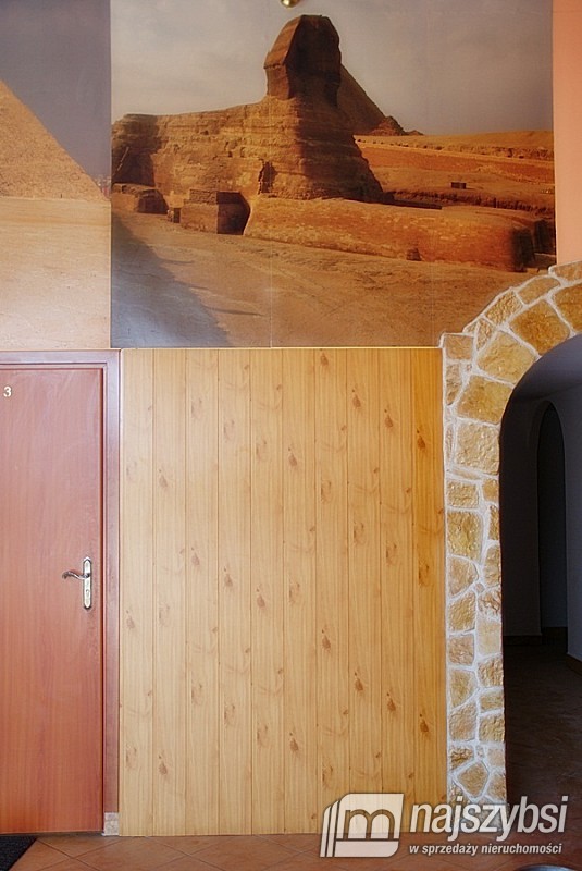 LUKSUSOWY DOM MIESZKALNO - UŻYTKOWY (11)