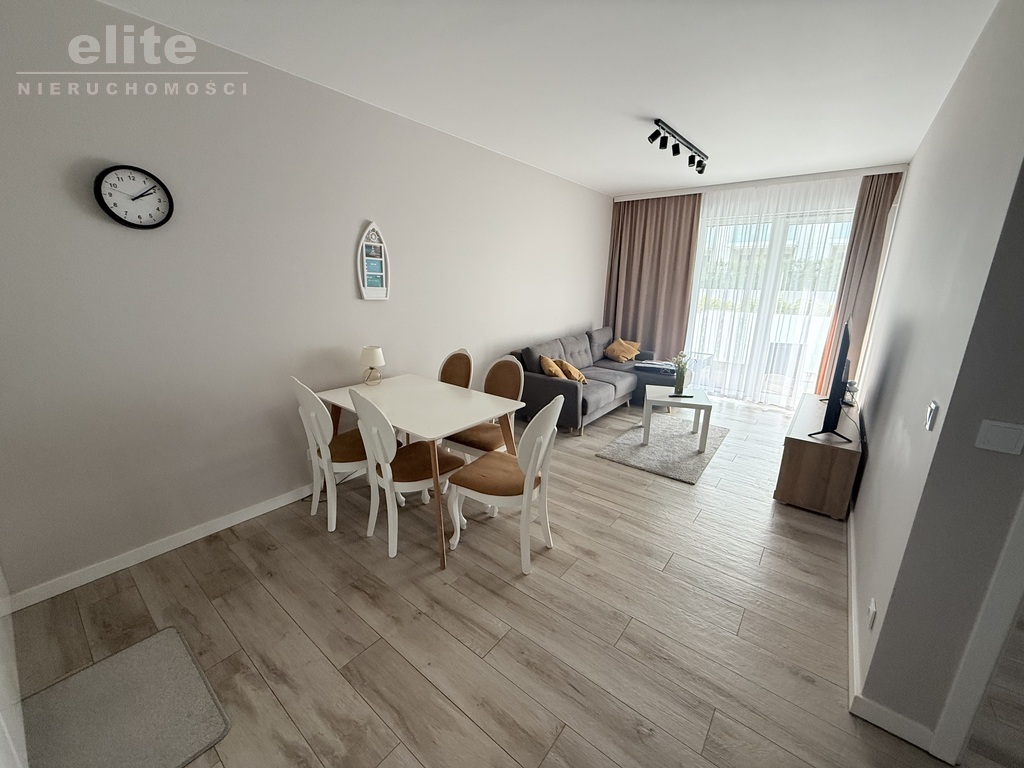 Rewal 2 pok w 1 linii brzegowej +1 m. parkingowe, (7)