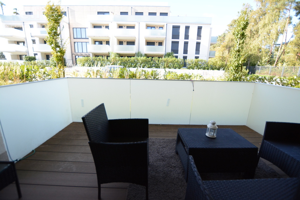 Rewal 2 pok w 1 linii brzegowej +1 m. parkingowe, (15)