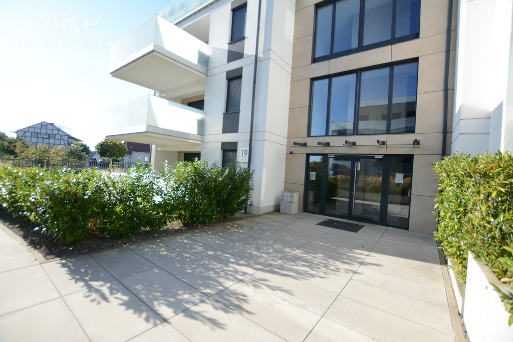 Rewal 2 pok w 1 linii brzegowej +1 m. parkingowe, (18)