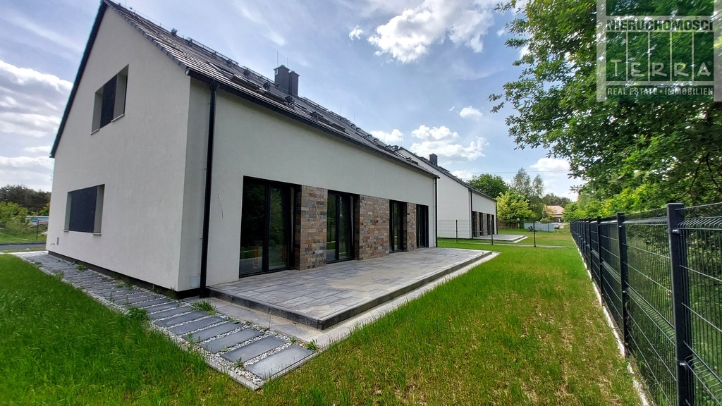 Bliźniak w stanie deweloperskim (1)