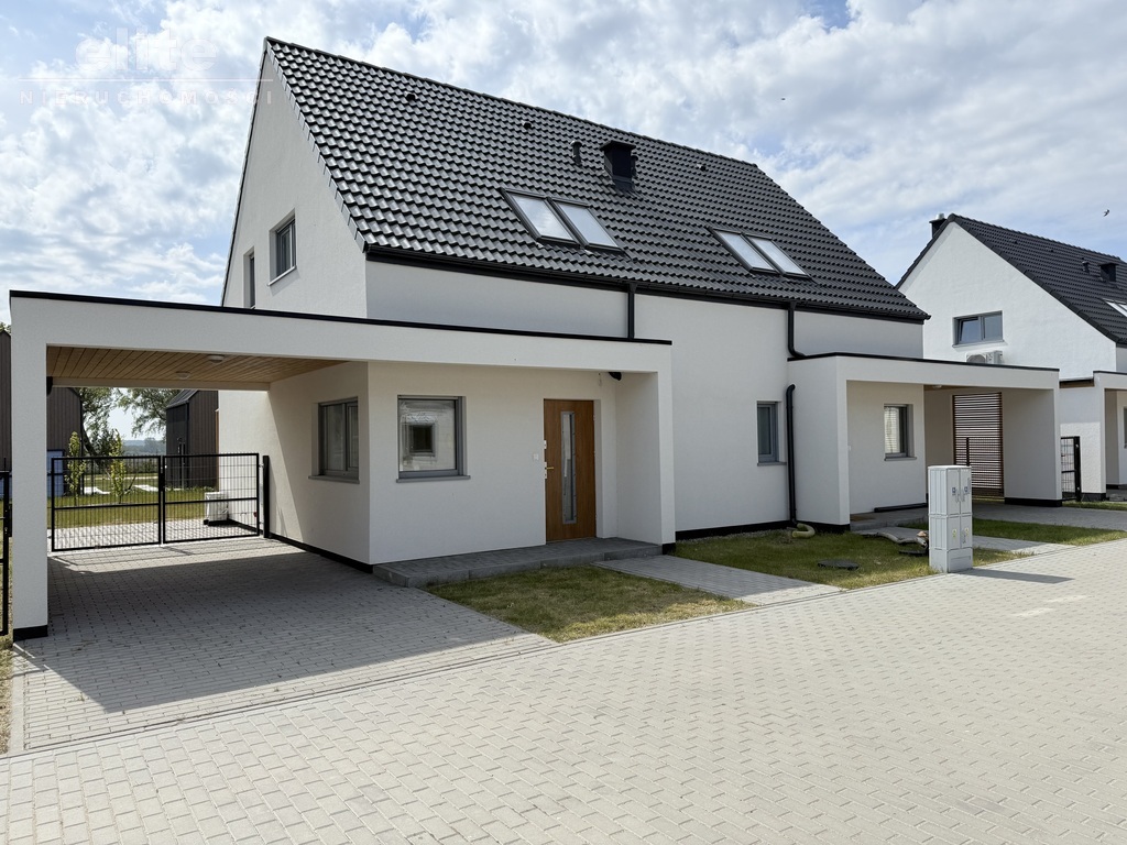 Trzęsacz dom 4pok + wiata tylko 400m do morza! (1)