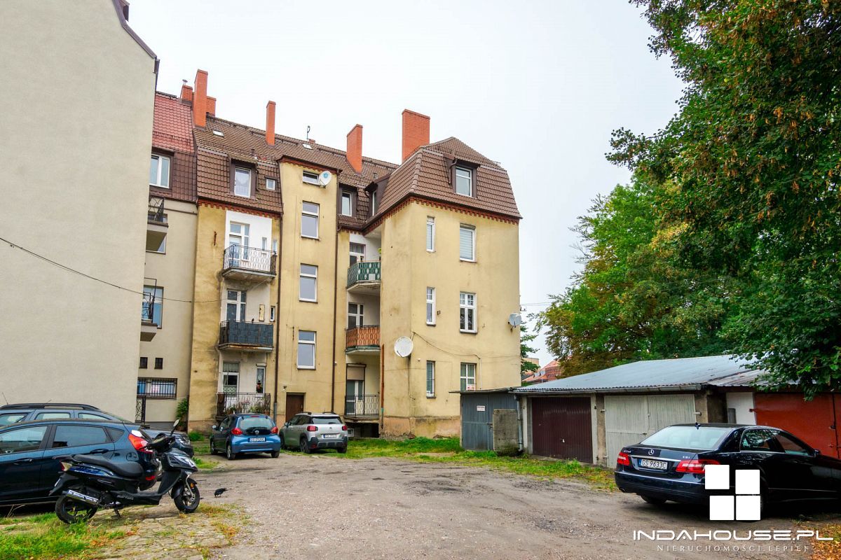 Mieszkanie w kamienicy, centralne ogrzewanie, park (16)