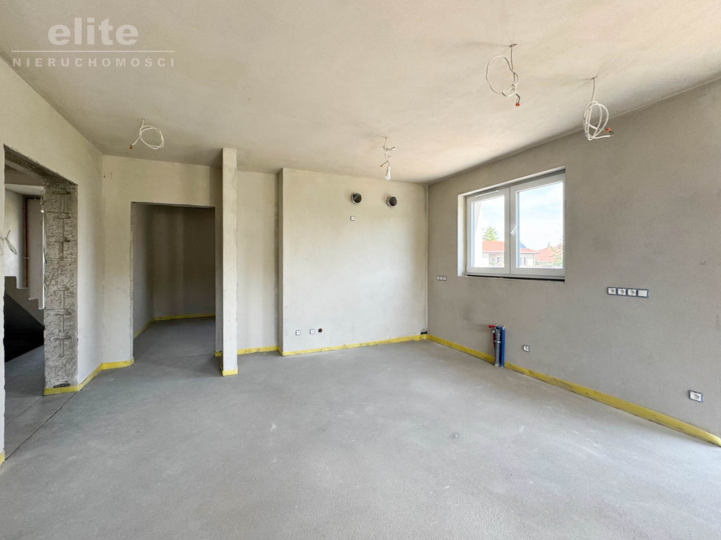 Dwupoziomowe mieszkanie 118m2 5 pokoi ogród (3)