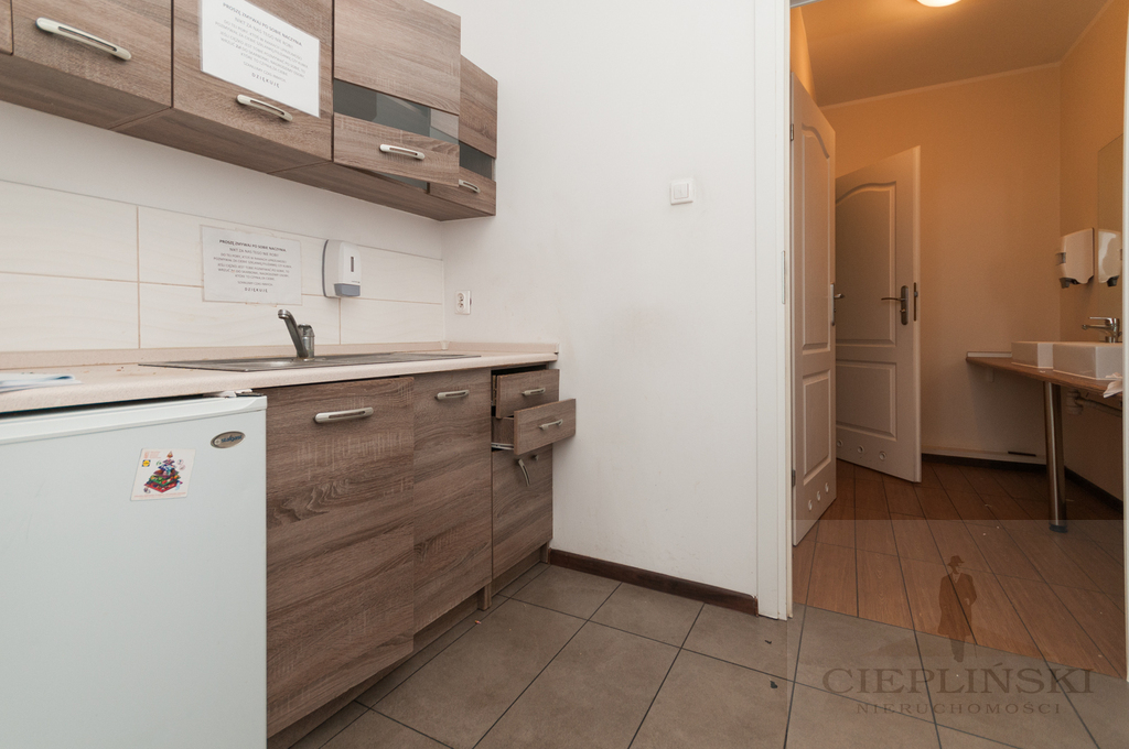 lokal biurowy przy Deptaku Bogusława (13)