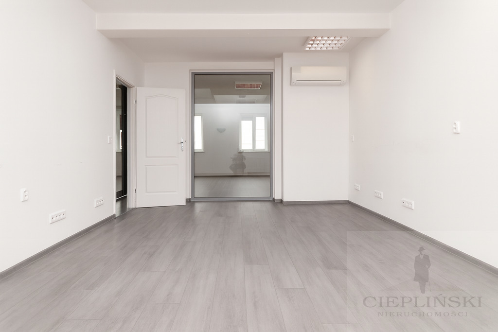 lokal biurowy przy Deptaku Bogusława (7)