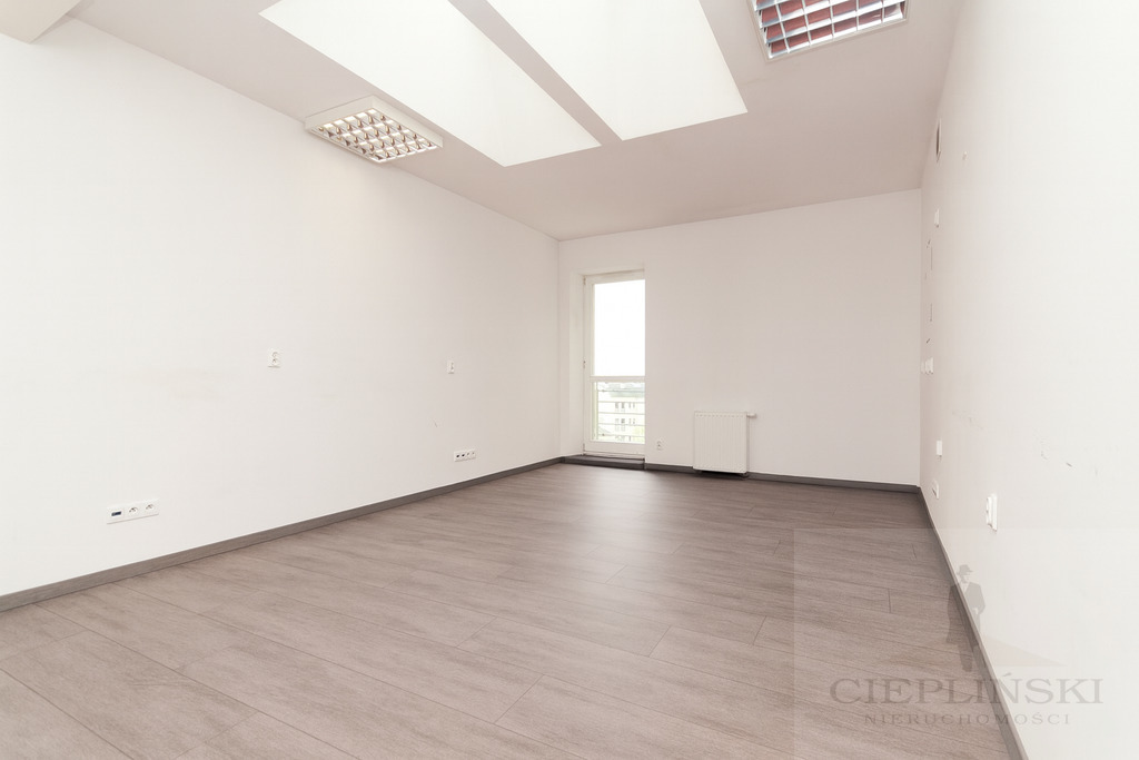 lokal biurowy przy Deptaku Bogusława (9)