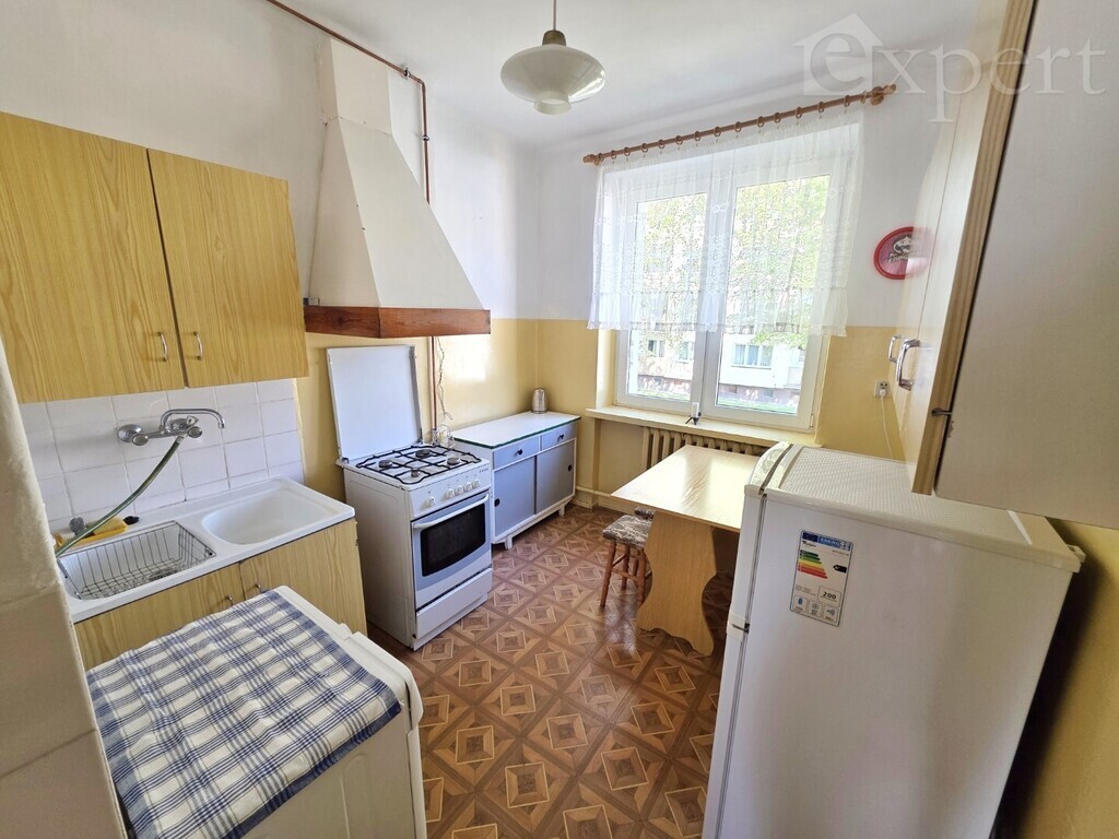 Dwa pokoje na 1 piętrze z balkonem-ul.Narutowicza (10)