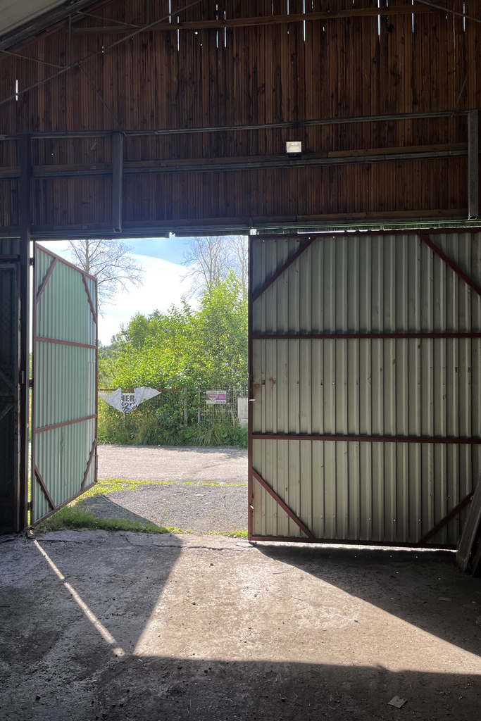 Hal z placem i zapleczem socjalnym (3)