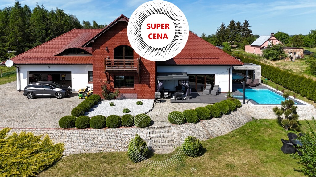 Okazja! Dom nad jeziorem z basenem i sauną (1)