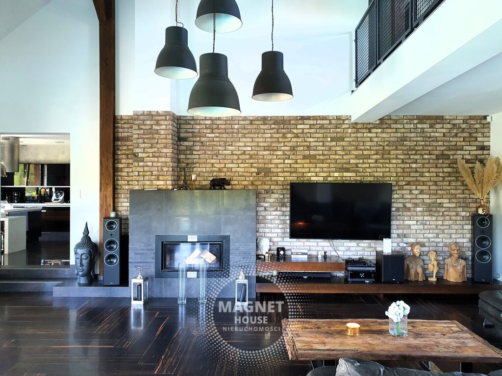 Okazja! Dom nad jeziorem z basenem i sauną (7)